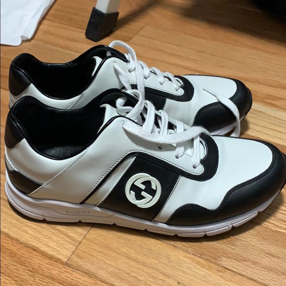 Gucci black and white running sneakers